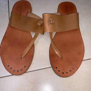 Women’s sandals